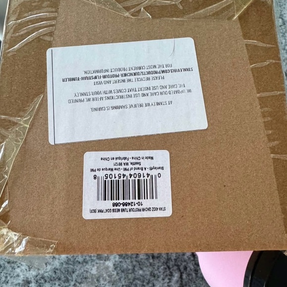 Stanley Messi ProTour 40 oz - Picture 4 of 4